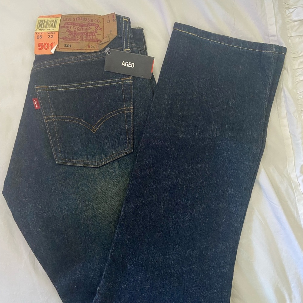 Vintage Levis 501 - lowrise dark wash